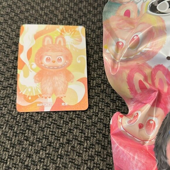 NWT. Big energy Happiness peach/orange popmart labubu - Picture 6 of 6